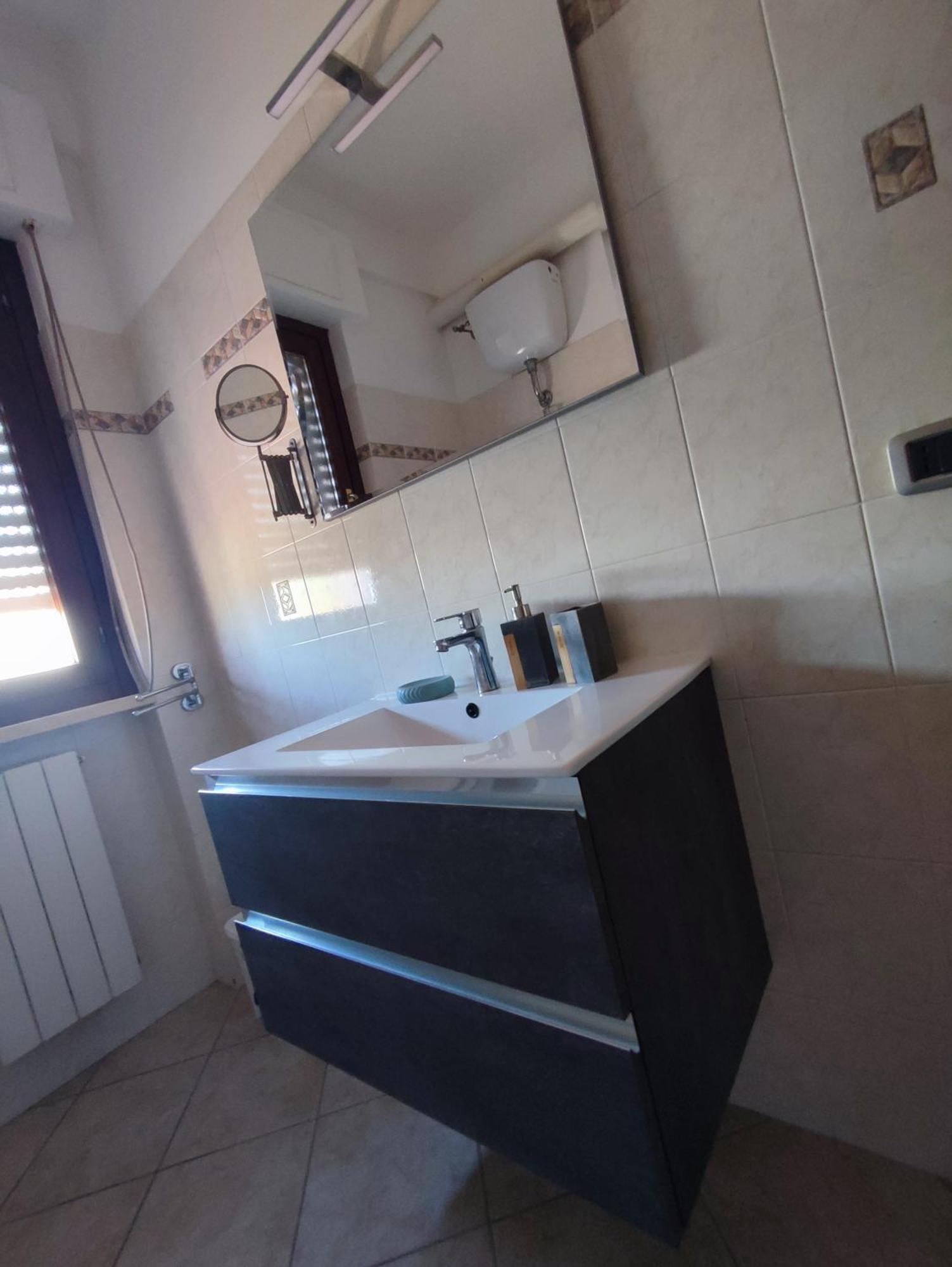 Alloggio Alfa - Central Apartment Civitavecchia Exteriör bild